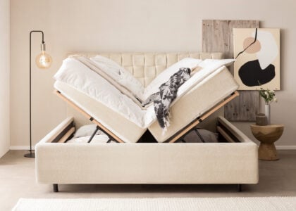 Bett mit Bettkasten Barcelo in Teddystoff Creme