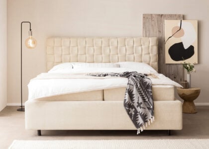 Bett mit Bettkasten Barcelo in Teddystoff Creme