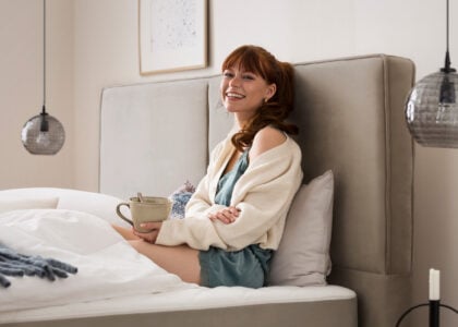 Bett mit Bettkasten Bari in Velour Taupe