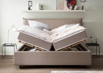 Bett mit Bettkasten London 200 x 200 cm in Taupe Velours