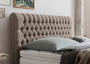 Kopfteil vom Boxspringbett Chester in Webstoff Nougat