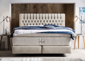 Boxspringbett Chester in Samt Creme