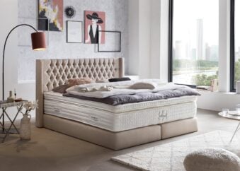 Boxspringbett Florida im Chesterfield Design mit Ohren Beige ohne Füße
