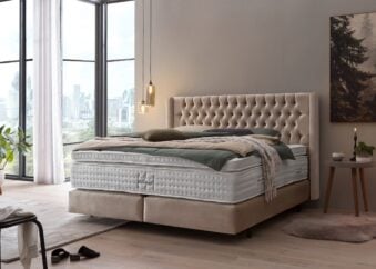 Boxspringbett Florida im Chesterfield Design mit Ohren Samt Beige