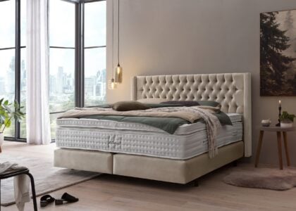 Boxspringbett Florida im Chesterfield Design mit Ohren Samt Creme