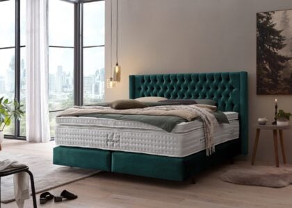 Boxspringbett Florida im Chesterfield Design mit Ohren Samt Smaragd