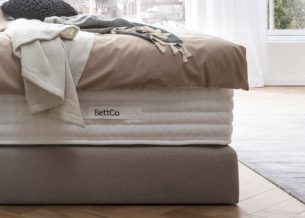 Boxspringbett in Webstoff Nougat ohne Füße