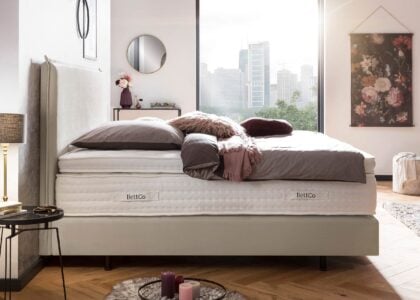 Boxspringbett London in Samt Creme
