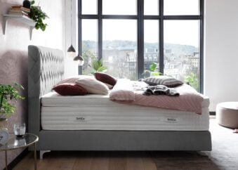 Boxspringbett Lyon in Velour Grau