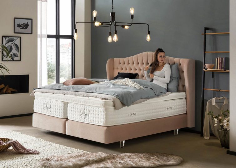 Boxspringbett Maison in Samt Rose