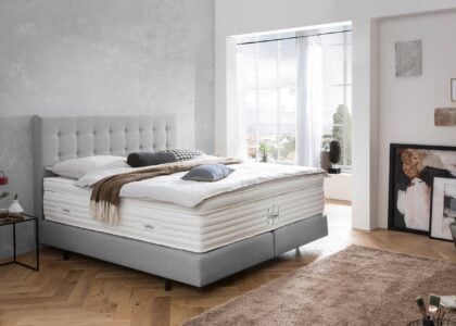 Boxspringbett Milano in Webstoff Hellgrau
