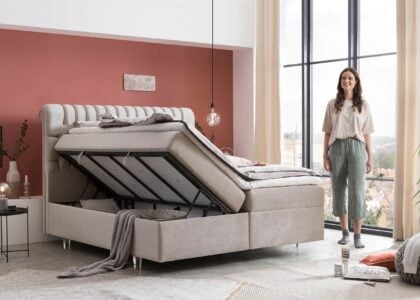 Boxspringbett mit Bettkasten Chester 200 x 200 cm in Beige Samt