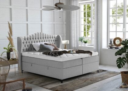 Boxspringbett Maison in Webstoff Hellgrau mit Bettkasten