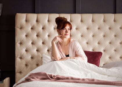 Luxusbett mit Bettkasten Plaza in Velvet Creme