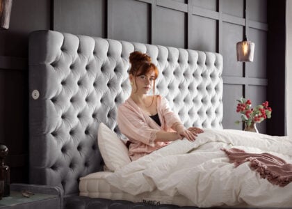 Luxusbett mit Bettkasten Plaza in Velvet Grau