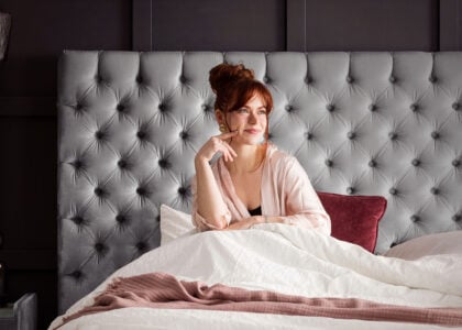 Luxusbett mit Bettkasten Plaza in Velvet Grau