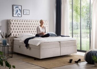 Boxspringbett mit Bettkasten Valencia in Velours
