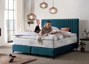Boxspringbett Paris modernes Kopfteil mit vertikalen Linien in Samt Petrol