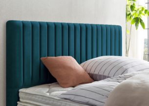 Boxspringbett Paris modernes Kopfteil mit vertikalen Linien in Samt Petrol