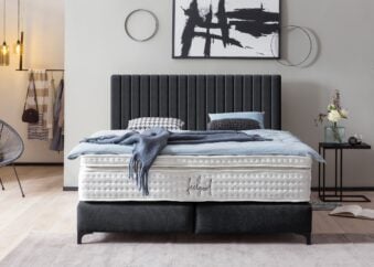Boxspringbett Paris modernes Kopfteil mit vertikalen Linien in Webstoff Schwarz