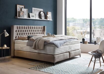 Boxspringbett Florida im Chesterfield Design mit Ohren Velour Taupe