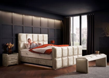 Luxus Boxspringbett Keno in Matrix Samt Creme Luxus Boxspringbett Keno in Matrix Samt Creme