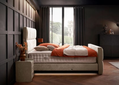 Luxus Boxspringbett Keno in Matrix Samt Creme