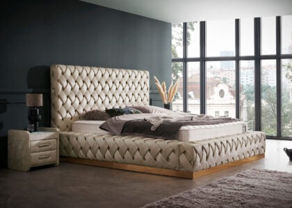 Luxus Boxspringbett Mit Bettkasten Crowne in Creme Matrix Samtstoff