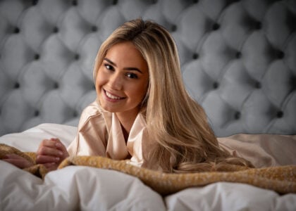 Luxus Boxspringbett Plaza in Picasso Velourstoff Anthrazit