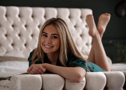 Luxus Boxspringbett Plaza in Matrix Samt Creme