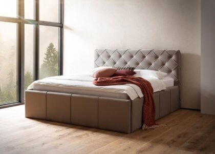 Polsterbett Nelly mit Bettkasten in Taupe Velours