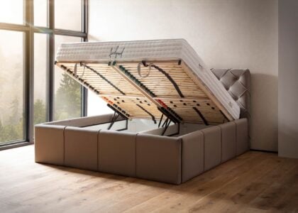 Polsterbett Nelly mit Bettkasten in Taupe Velours