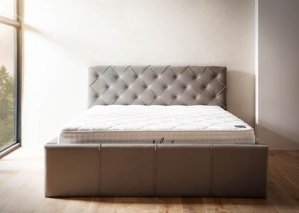 Polsterbett Nelly mit Bettkasten in Taupe Velours