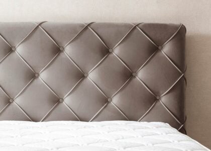 Polsterbett Nelly mit Bettkasten in Taupe Velours